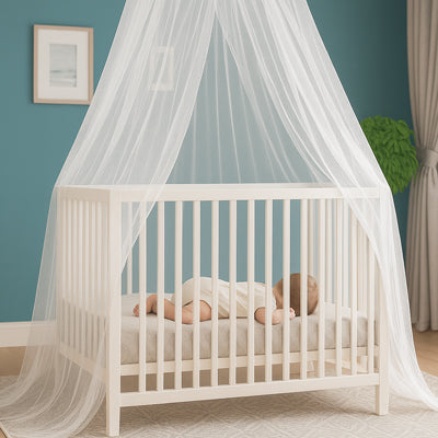 bebe endormi sous ciel de lit enfant blanc