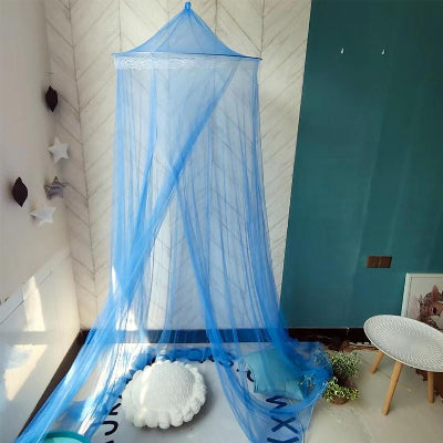ciel de lit enfant comme tente de jeu