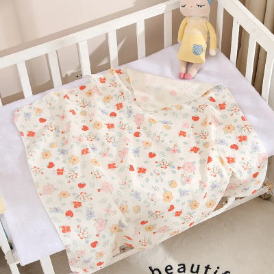 couverture emmaillotage bébé motif fraise