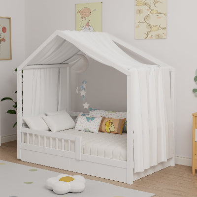 vue ciel de lit cabane auvent blanc