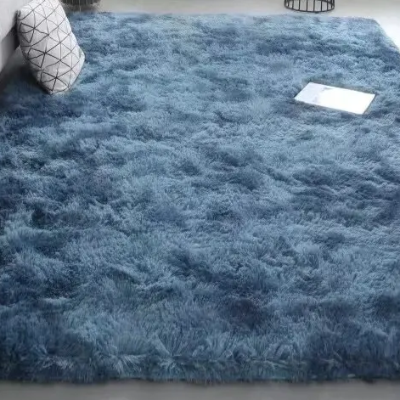 vue tapis descente de lit bleu
