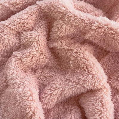 zoom texture peluche plaid enfant